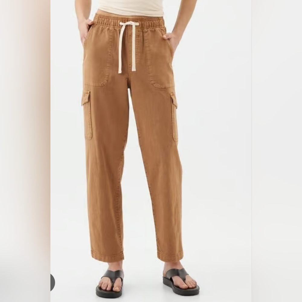 GAP Tan Cargo Pants